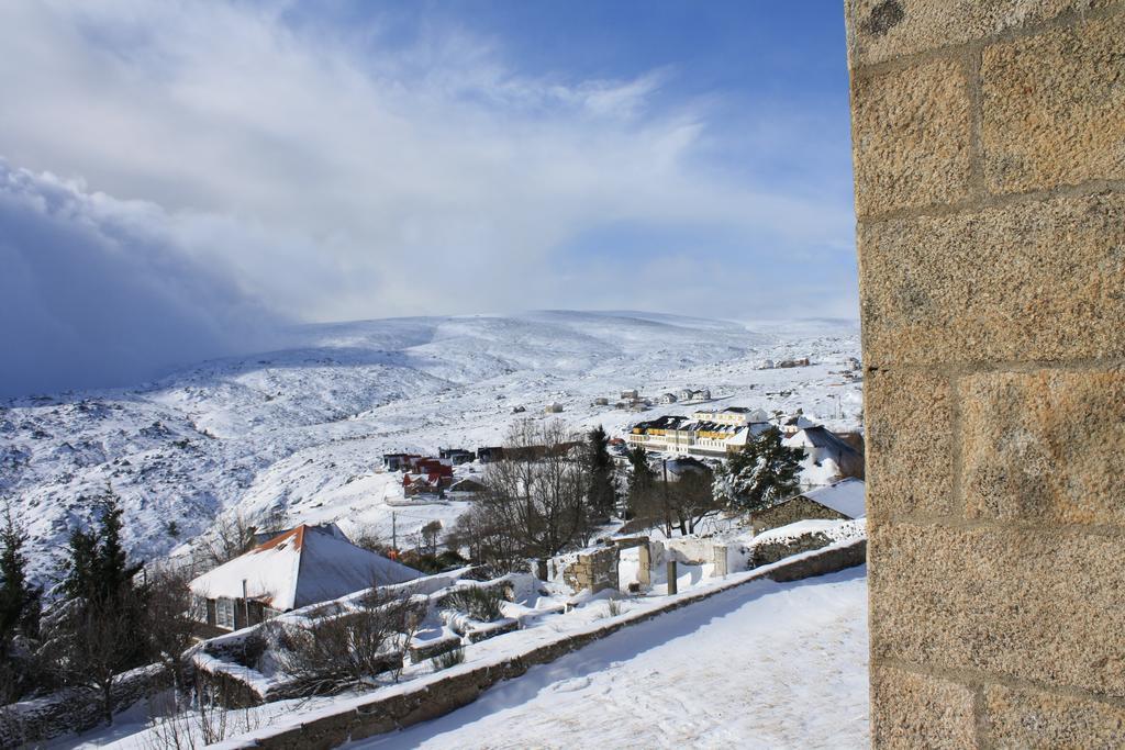 Penhas Da Saude Villa Bagian luar foto