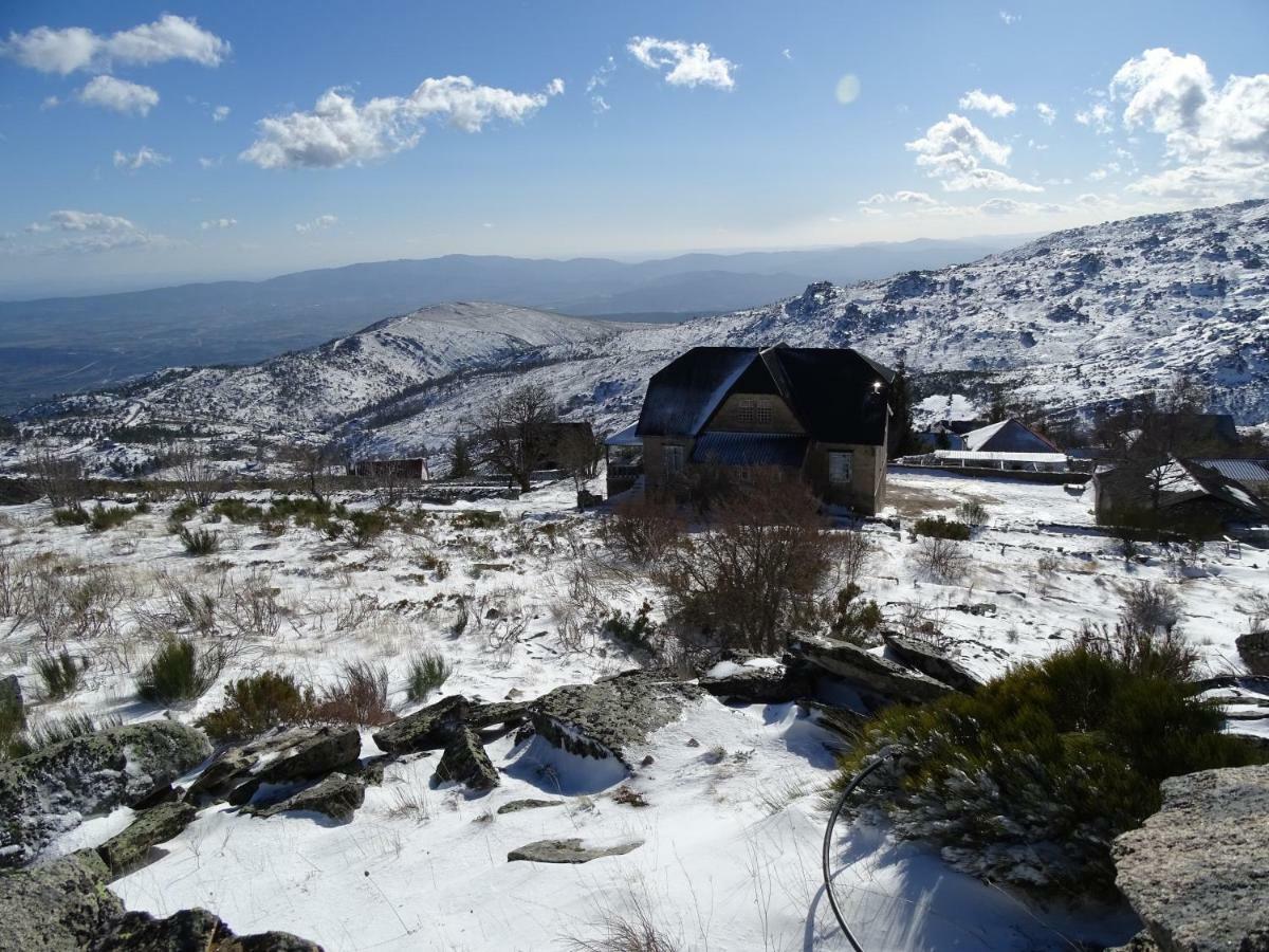 Penhas Da Saude Villa Bagian luar foto